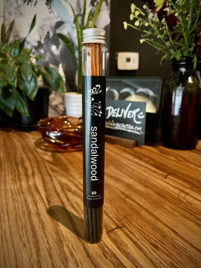 1922 Sandalwood Aromatic Sticks